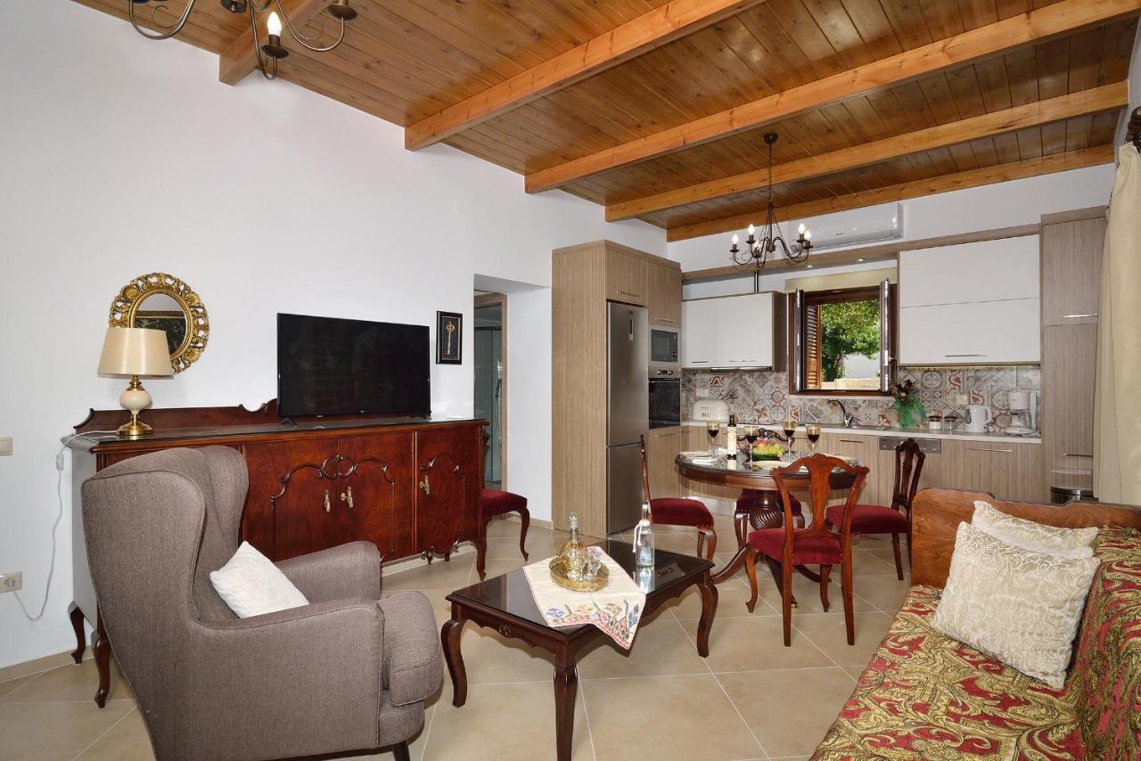 Anna 'S House - Garden Cottage In קיסאמוס מראה חיצוני תמונה