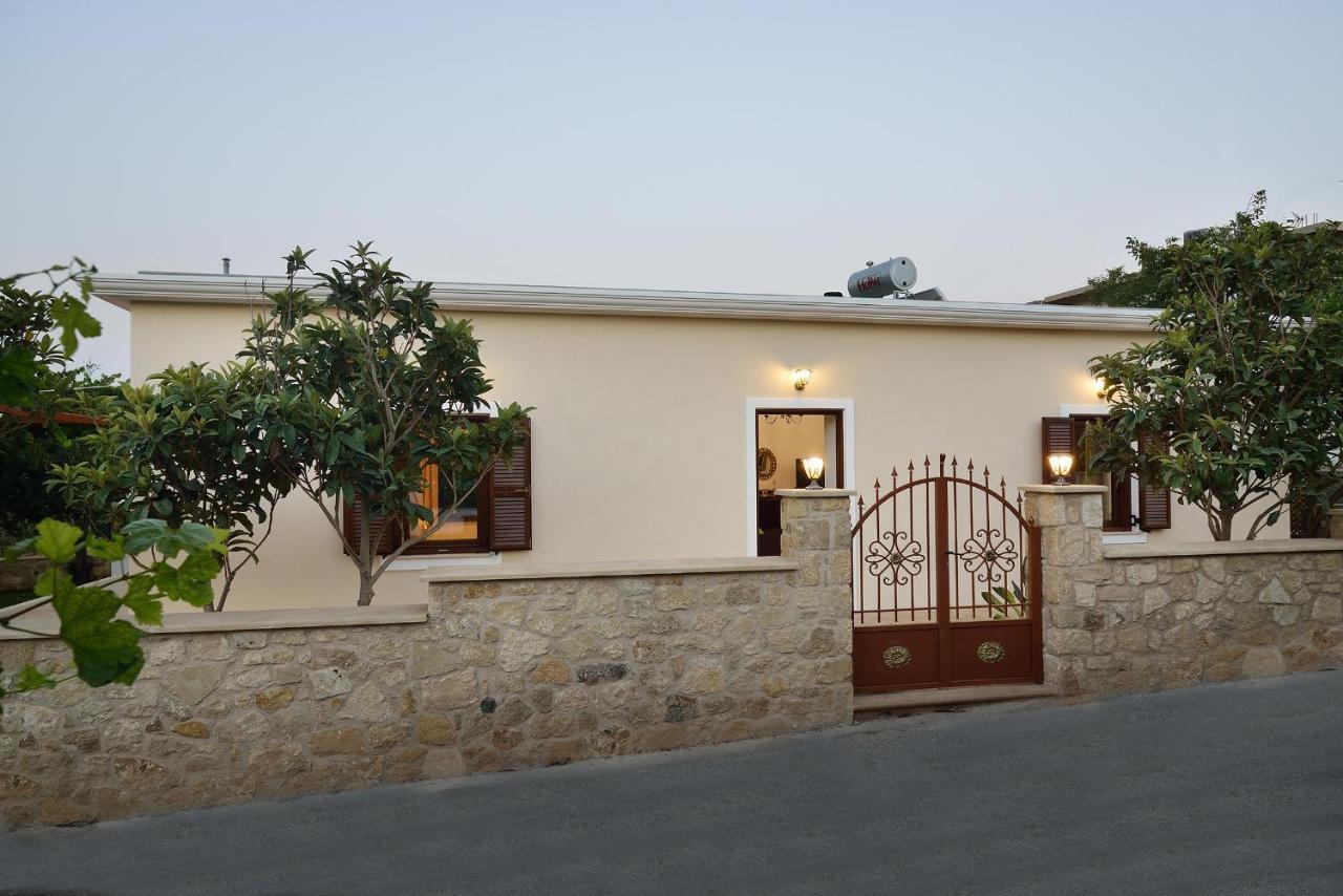 Anna 'S House - Garden Cottage In קיסאמוס מראה חיצוני תמונה
